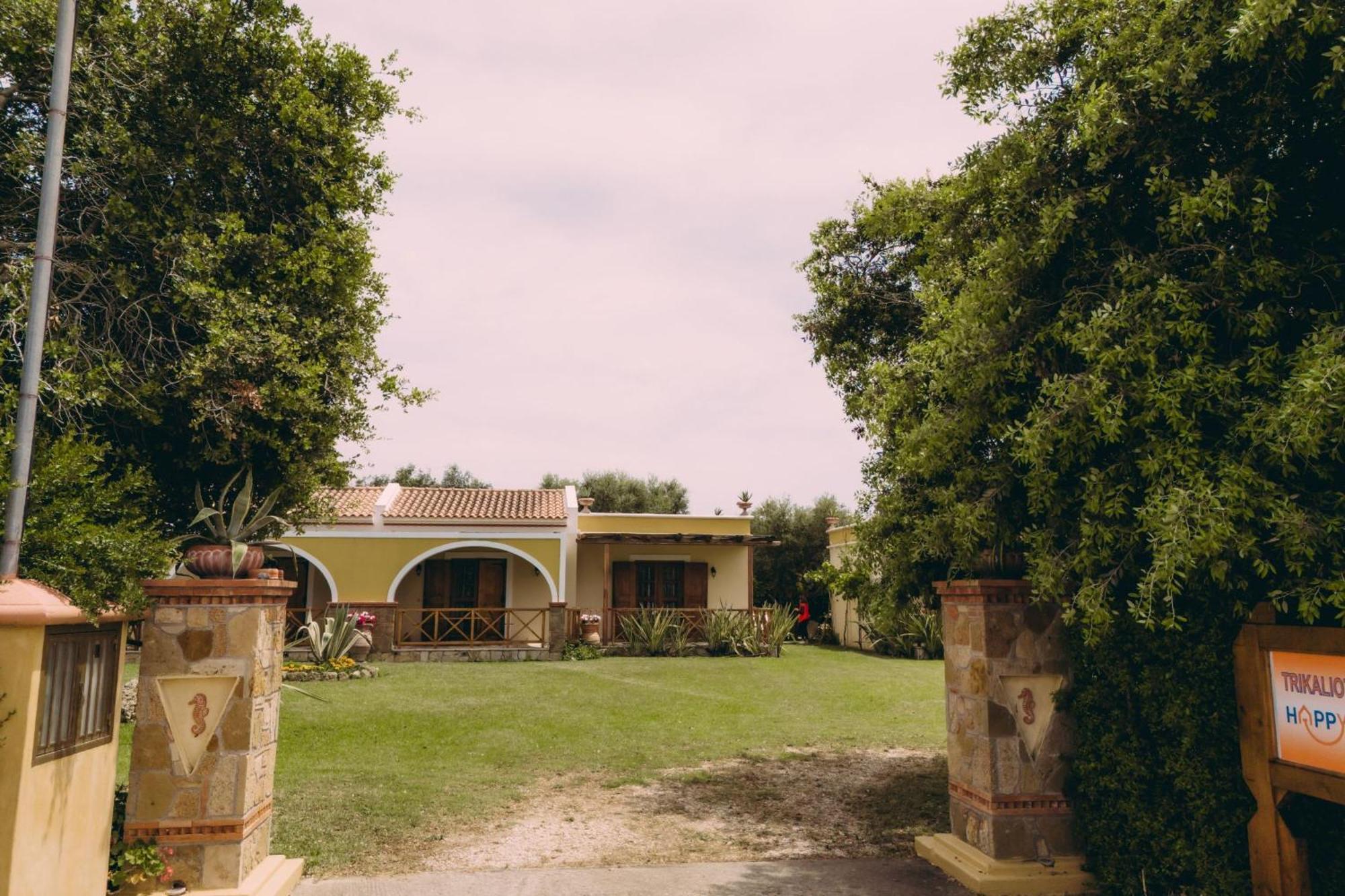 Apartmán Trikalioti's Lush Estate - Happy *